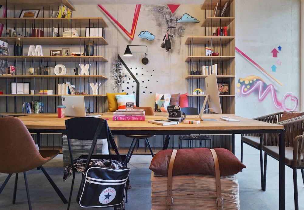 Moxy Berlin Humboldthain Park Exterior foto